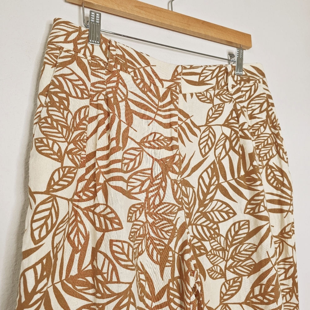 House of Harlow 1960 Cream | Tan Leaf Print Linen Pleated Straight Pants 10 - Picture 2 of 7